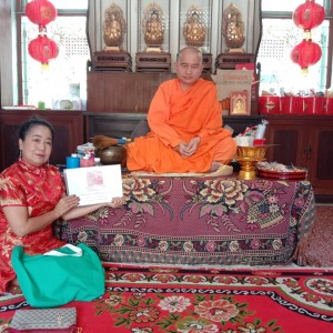 Baxter Brenton Offered NZ Snacks On Chinese New Year 2020 To Wat Bho Man, The Revered Chinese Temple in Bangkok